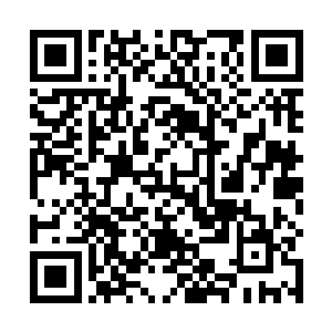 戳死…戳死戳死…梓箐觉得自己回去一定要做几个小人二维码生成