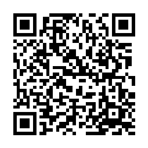 所以前排贵宾席颜晓夕轻轻鼓的三下掌声显得特别清脆……二维码生成