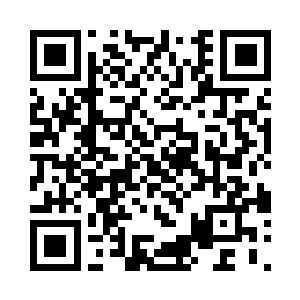 手里的刀子在刘明俊受伤轻轻划来划去二维码生成