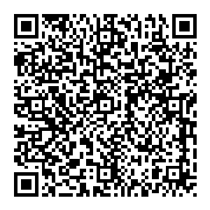 托马斯·坎波斯的犯规这是一个值得吃红牌的犯规但……但荣光没有摔倒他起来了他起来了他又重新追上了足球于的漂亮菜鸟于得……漂二维码生成