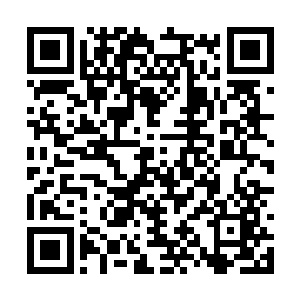 把常千寻和另外一个神将暂时安排到龙皇阁外值守二维码生成