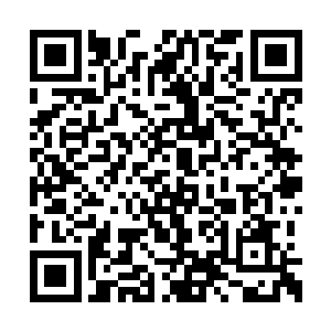 拉着重机枪轻机枪朝着无遮无掩的撒旦一阵扫射二维码生成