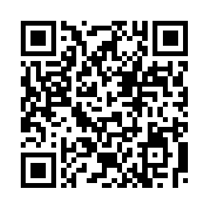 挂在了泽生宝殿的外面的巨大木牌二维码生成