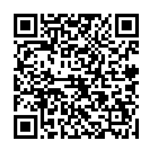 指挥着部下在前面潮水也似的一波一波持续不停的冲阵二维码生成