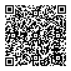 提示框里　那个发消息的人的名字　吴媚看起來好眼熟　还有那条消息的内容　也好眼熟啊…二维码生成