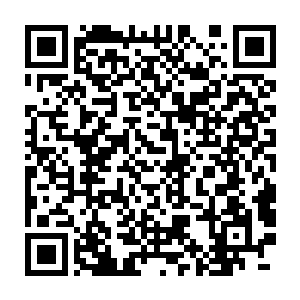 攻击点也从黑色匕首的刀尖变为了刀柄的尾端……这样斜斜的一扣二维码生成