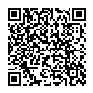 斯托克城的门将索伦森压根儿没想着要把足球抱在自己怀里拖延时间二维码生成