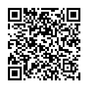 施魏因斯泰格在看到足球从大卫・席尔瓦脚下滚出去的时候二维码生成