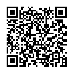 无数的爆炸就在铁骑浪潮前拍的锋线上掀起了巨浪二维码生成