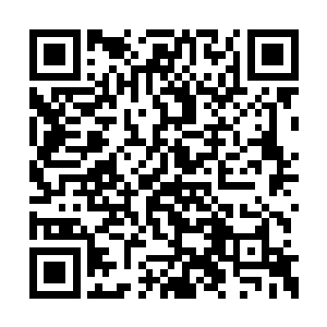 时不时的两个人也有一两个电话简单的连续一下二维码生成