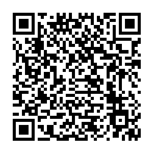 曼联的球迷们这个时候用欢呼声表达他们对克里斯蒂亚诺·罗纳尔多的支持二维码生成