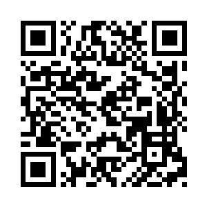 有二十几人被一道巨型的刀芒逼的翻飞了出来二维码生成