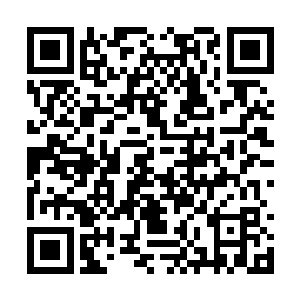 朱平安便将试卷草纸等全部装在试卷袋里挂在墙上二维码生成