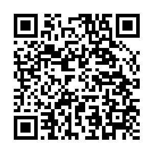林封谨就见到了那苟医正带着乔装改扮过的秦去匆匆了出了营房二维码生成