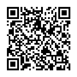 林封谨腰间的黑帝镜表面上也是出现了一层水波也似的当中二维码生成