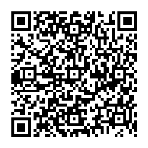 根据他提供的信息龙傲天得知离这里最近的一个分部在离这个地方一千多里的黑沙城中二维码生成
