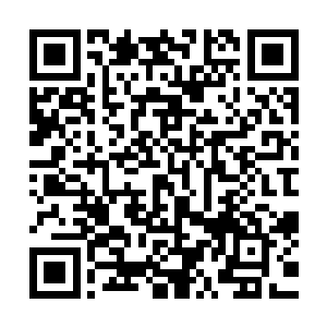 梁坤他们突然就听到距离他们不远处传来一阵叽里呱啦的倭语二维码生成