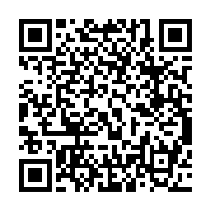 正在四下寻找着司徒青锋的身形的曾小美立时感觉眼前一亮二维码生成