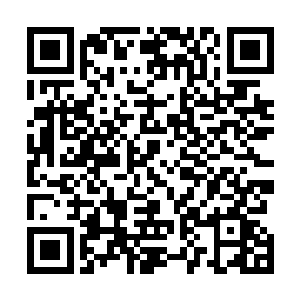 此刻却是化作了一串符文一般的字体缓缓朝着我飞来……二维码生成