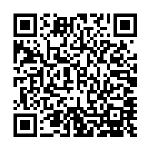 江帆立刻出取出几颗臭灵和一把解药满天珠递给赵辉和阎帅二维码生成