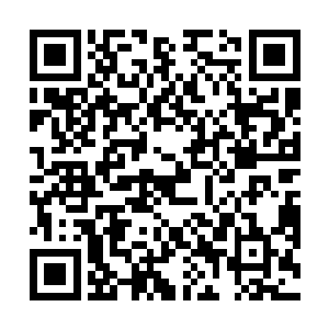 江帆立刻进入符咒世界将两块牌子分别交给黄富和赵辉二维码生成
