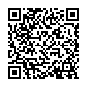 洛阳没有理睬跟个婆娘一样幽怨念叨的矮小男子二维码生成