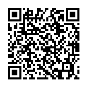 洪涛也给店里置办了一台电冰箱和两台两匹的三菱空调二维码生成