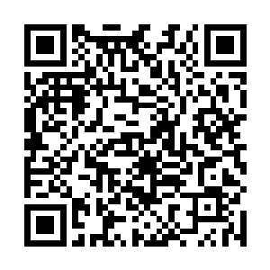 流墨墨伸手探到金门里感觉没什么异常然后也走了进去二维码生成