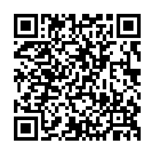 然后便见到了周围模模糊糊的环境开始渐渐的变得清楚了起来二维码生成