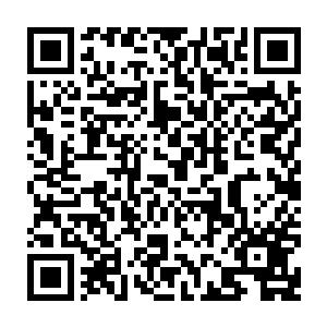 然后咬咬牙控制着血影分身轻轻飘进了那片好像凶兽张开巨口的狰狞万摩岭中二维码生成