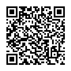 然后沉默着扭头往会议室门口走过去了――毫无疑问二维码生成