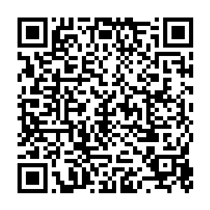 爬起来的时候顺势望了一下床头的电子钟发现己经到了早上九点半钟二维码生成