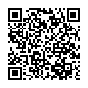 现在是子爵了――跟他有不错交情的传奇人物起码有一打二维码生成