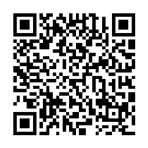 甚至与国服最出名的瑞雯高手之一冷小莫一样开淘宝店收徒二维码生成