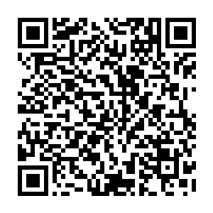 甚至还使用入门的双剑术以一敌三对抗李逸宇文明化和王廷浩和谢春雷四人二维码生成