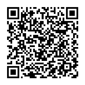 用了不多一会儿的时间在光罩的周围就多出了九万九千九百九十九块神石二维码生成