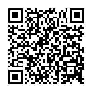 用这种典型的东欧姓氏译法根本不能展现你的美丽二维码生成