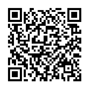 男子带着他那庞大数量的教徒和火焰出现在了一处冰雪之地二维码生成