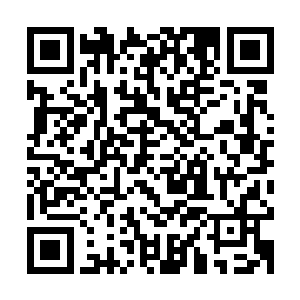 直到皮肤通红这才罢手腰里围了一条浴巾从卫生间地里走了出来二维码生成