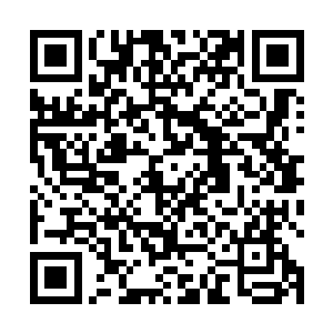 看到这里凌天的嘴角终于是扬起了一抹不易察觉的笑容二维码生成