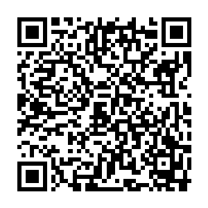 看得沈丽缇和杜海琼都有点忘了乃蒙他以前是人妖所带给她们的震撼二维码生成