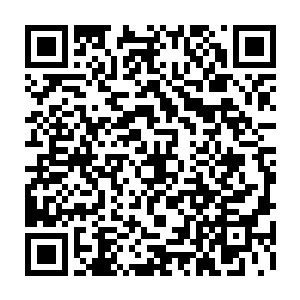 看着父亲将商会的一切甚至是自己辛苦多年才建立的隐秘关系与渠道交出去二维码生成