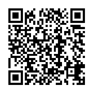 真的是解恨了……可是峰峰还在这个践人的手里……二维码生成