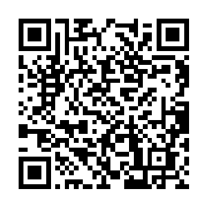 离龙傲天他们所在的青云城可是有很长一段的距离二维码生成