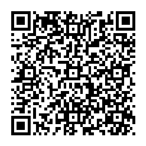 秦方这时候倒是认出了这个要对他下毒手的年轻人的身份了……他在鹰国抢夺铸剑炉的时候二维码生成