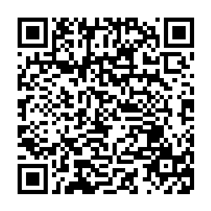 第一百二十五名和第一百二十六名这两个名字仿佛被一股无形的力量分开二维码生成