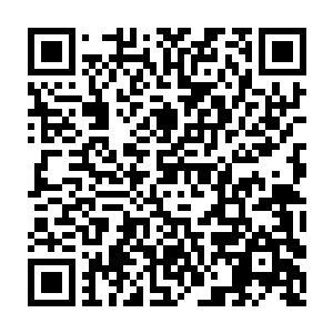 给群里的亲们再召唤下小伙伴~正版订阅书友群363367241~加时请注明起点用户昵称二维码生成