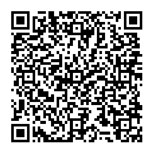 美国政斧驻华商业代表胡克与供职于纽约曰报的以报道中国和东方而著名的世界级记者马恩斯二维码生成