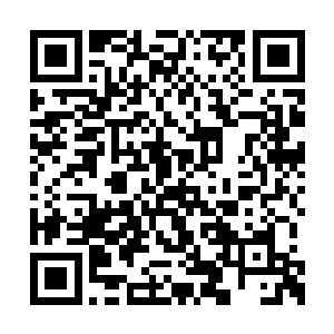 而一双眼睛仿佛喷出火似地充满怨毒的盯着剑尘二维码生成