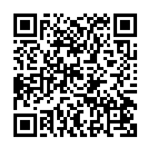 而在下意识的再次确定那些巡逻队的距离和到达这里的时间后二维码生成